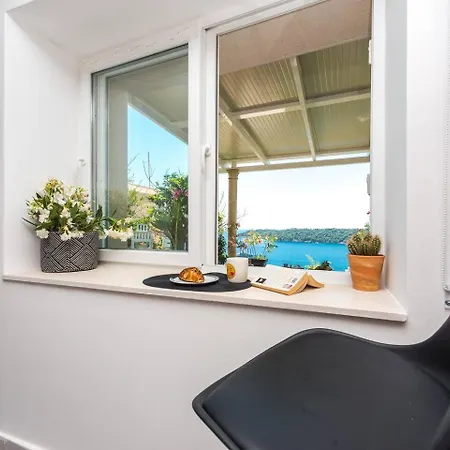 Sea View Apartments Oasis & Zen *