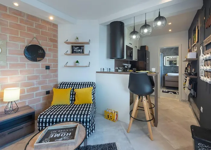 Апартаменты Sea View Apartments Oasis & Zen