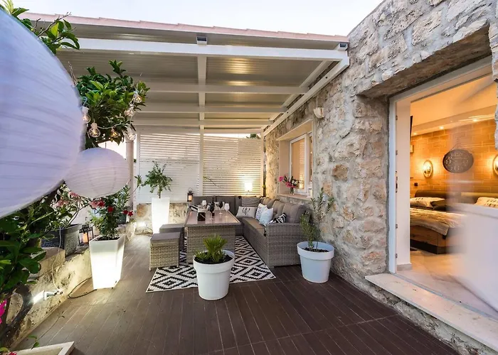 Sea View Apartments Oasis & Zen